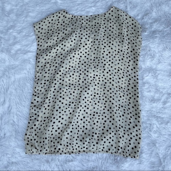 LOFT Cream Pleated Starbust Sleeveless Blouse XS - Picture 6 of 12